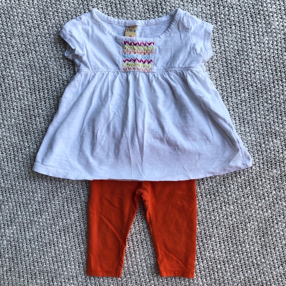 Harper Canyon 2 piece outfit, size 12 months.
